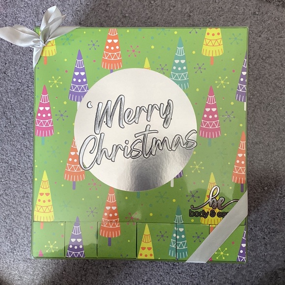 body and earth Bath & Body Christmas Bath Gift Set Spa Basket For